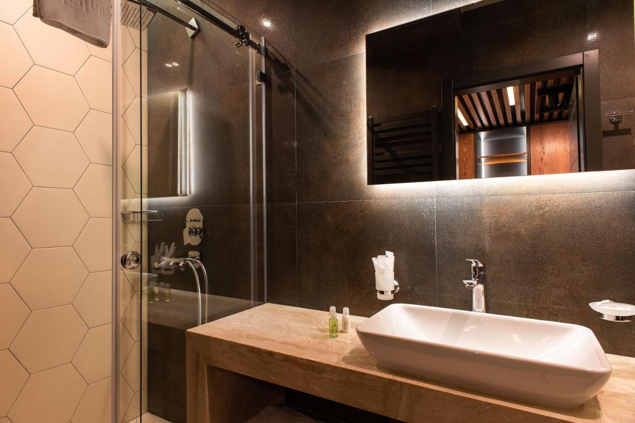 Mojo Boutique Hotel Lutsʼk Zewnętrze zdjęcie