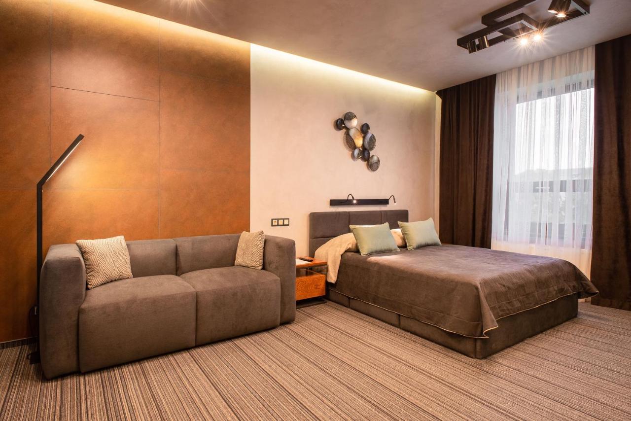 Mojo Boutique Hotel Lutsʼk Zewnętrze zdjęcie
