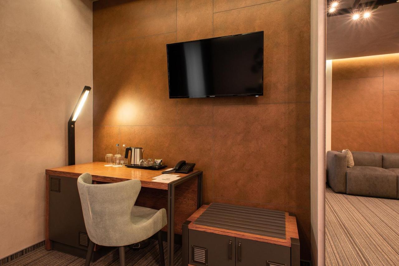 Mojo Boutique Hotel Lutsʼk Zewnętrze zdjęcie
