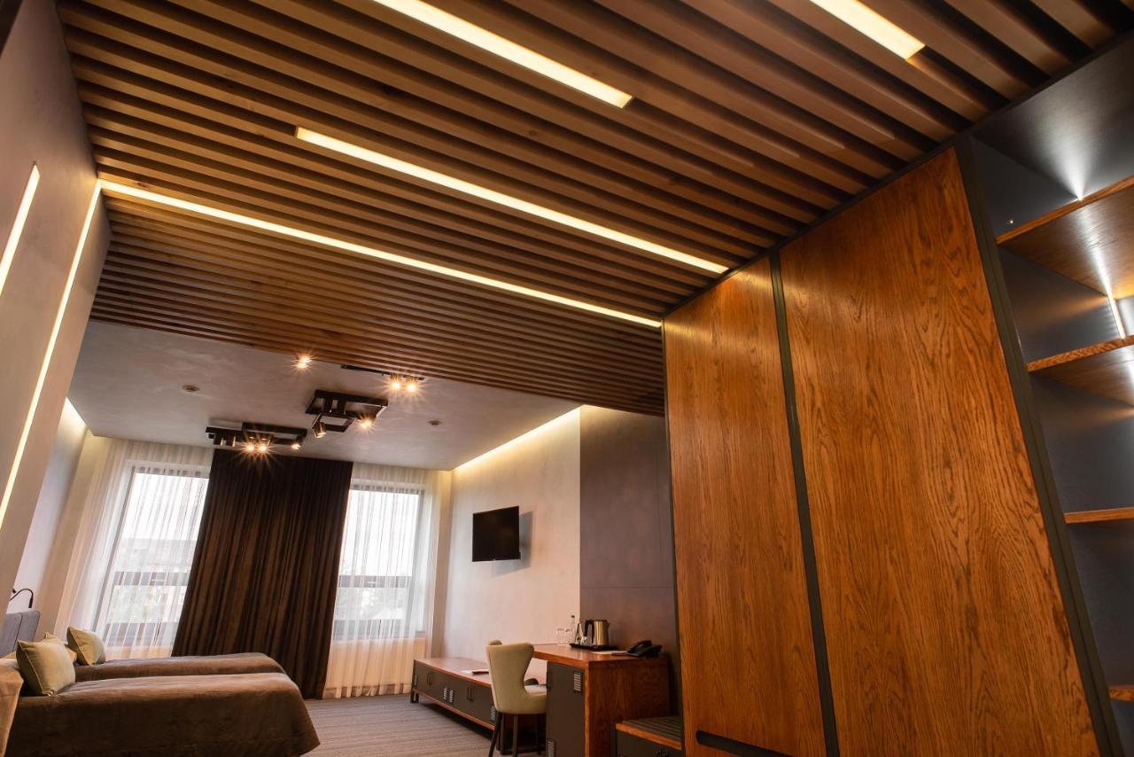 Mojo Boutique Hotel Lutsʼk Zewnętrze zdjęcie