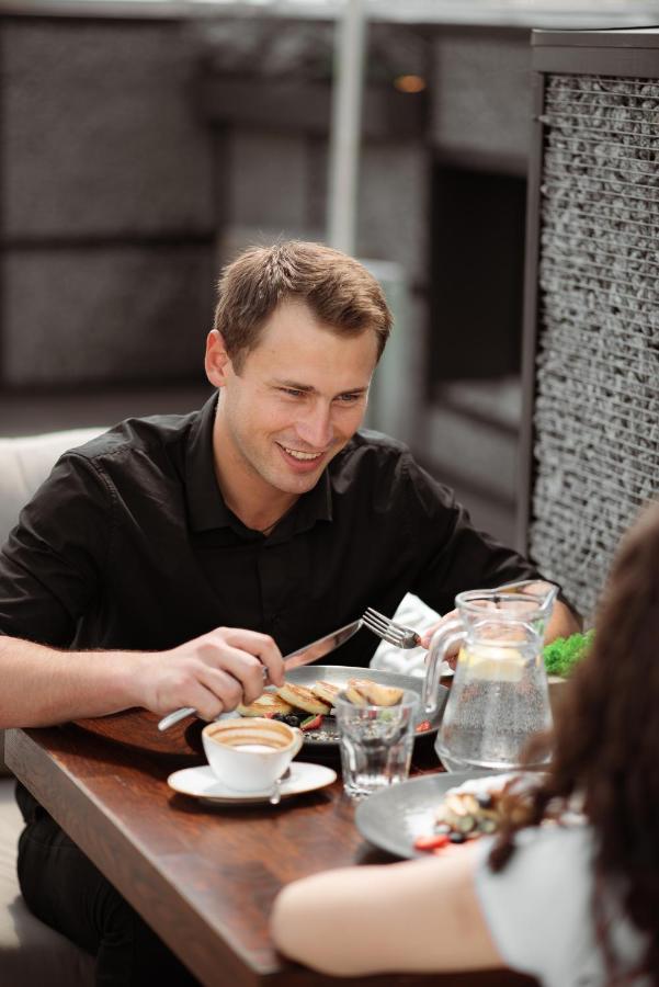 Mojo Boutique Hotel Lutsʼk Zewnętrze zdjęcie